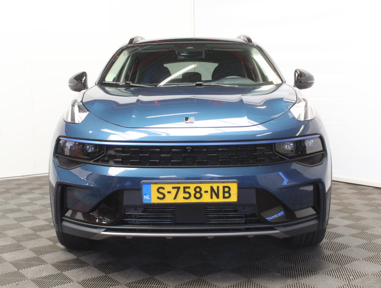 Vehicle Image 8