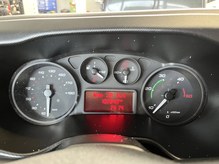 Vehicle Image 27