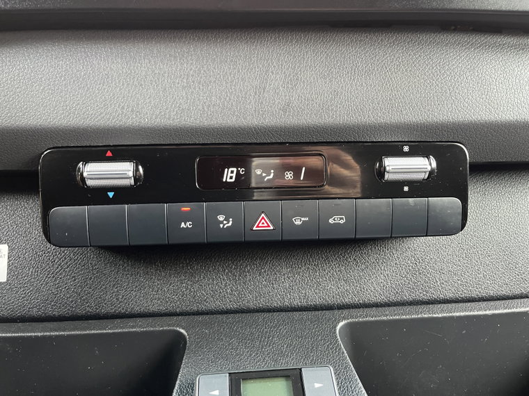 Vehicle Image 39
