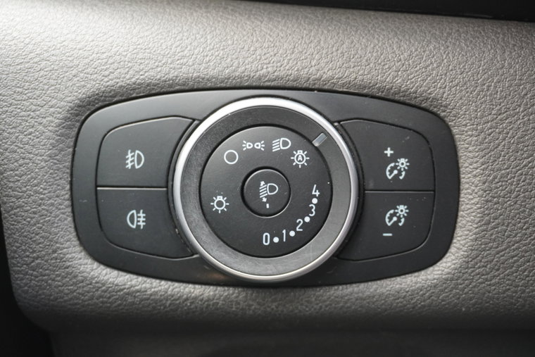 Vehicle Image 18