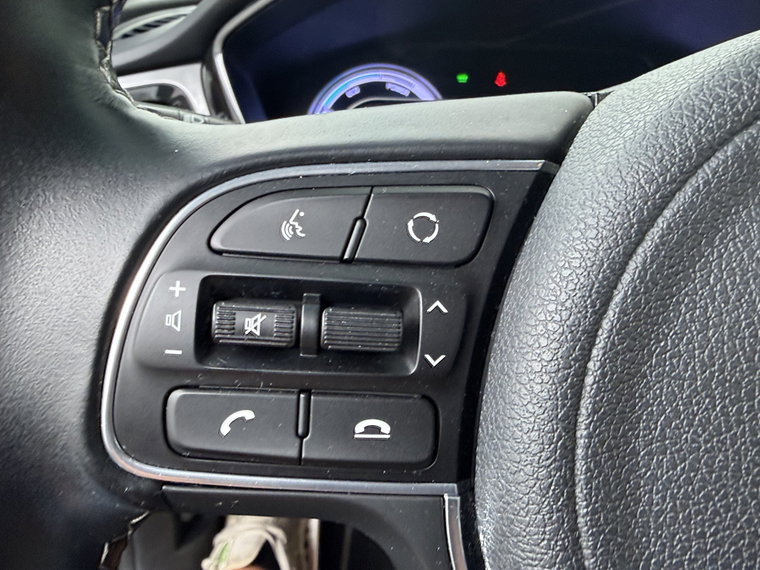 Vehicle Image 28