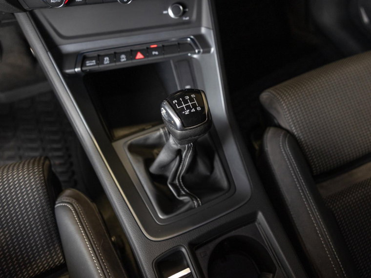 Vehicle Image 36