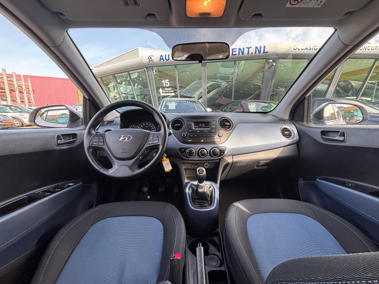 Vehicle Image 21