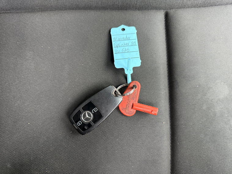 Vehicle Image 26