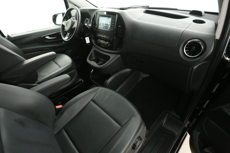 Vehicle Image 23