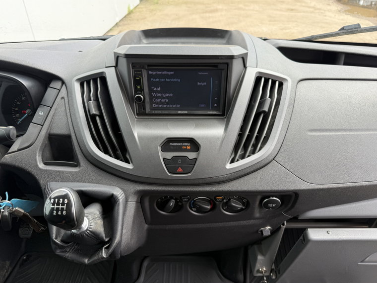 Vehicle Image 19