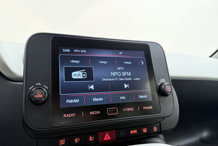 Vehicle Image 22