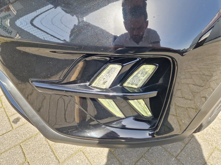 Vehicle Image 30