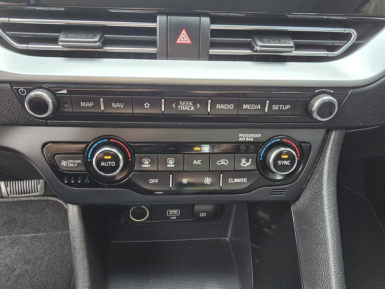 Vehicle Image 23