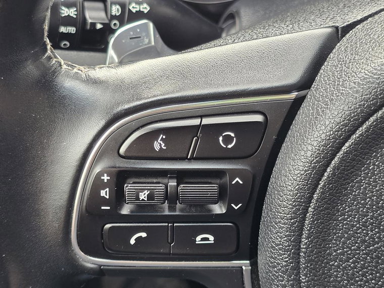 Vehicle Image 24