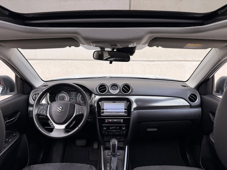Vehicle Image 13