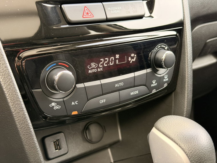 Vehicle Image 28