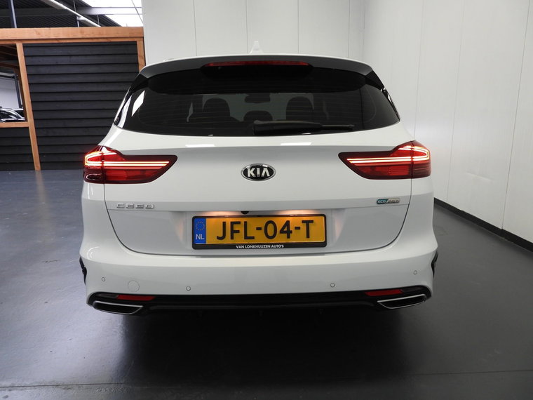 Vehicle Image 38