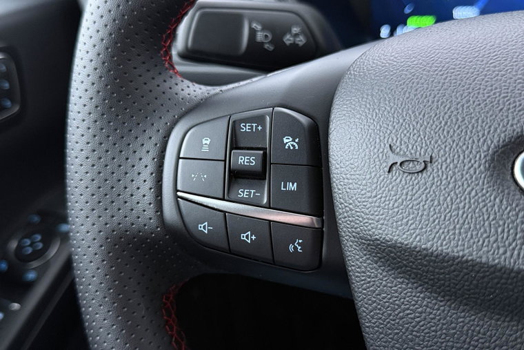 Vehicle Image 34