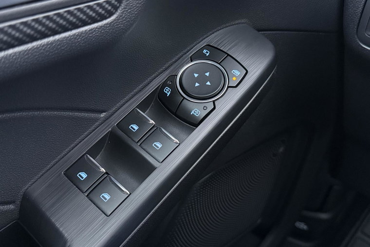 Vehicle Image 38