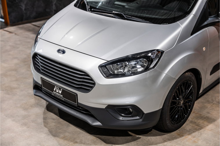Vehicle Image 40