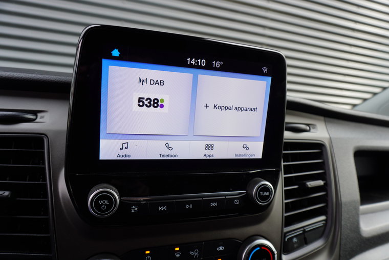 Vehicle Image 15
