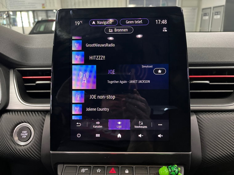 Vehicle Image 21