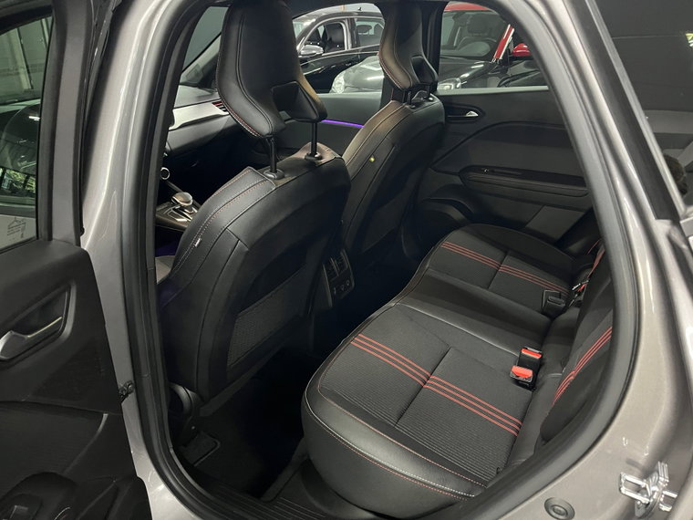Vehicle Image 31