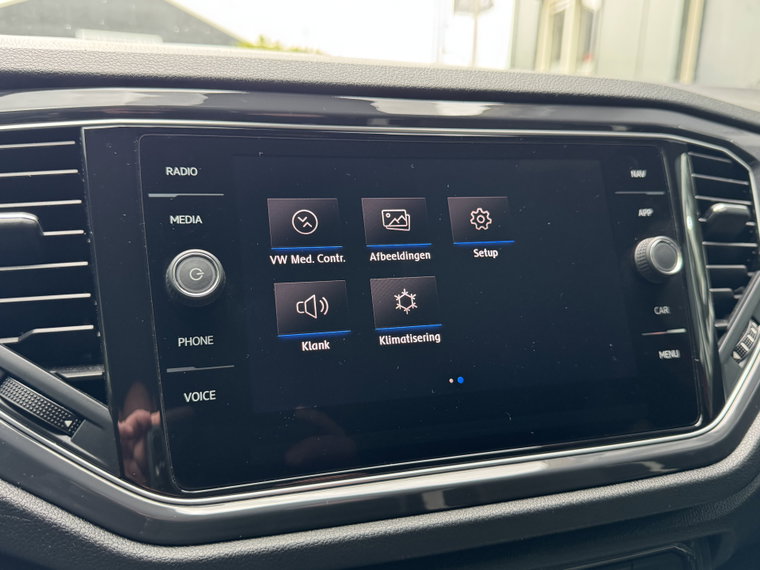 Vehicle Image 28
