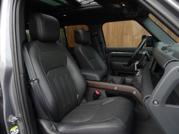 Vehicle Image 19