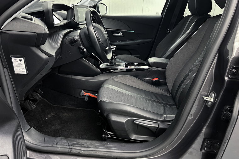 Vehicle Image 26