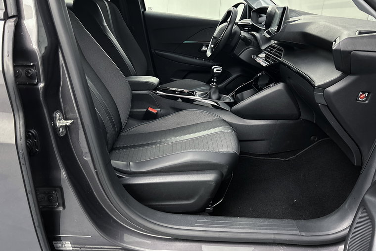 Vehicle Image 28