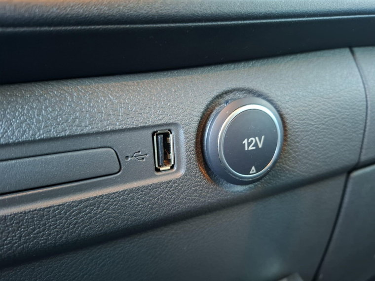 Vehicle Image 28