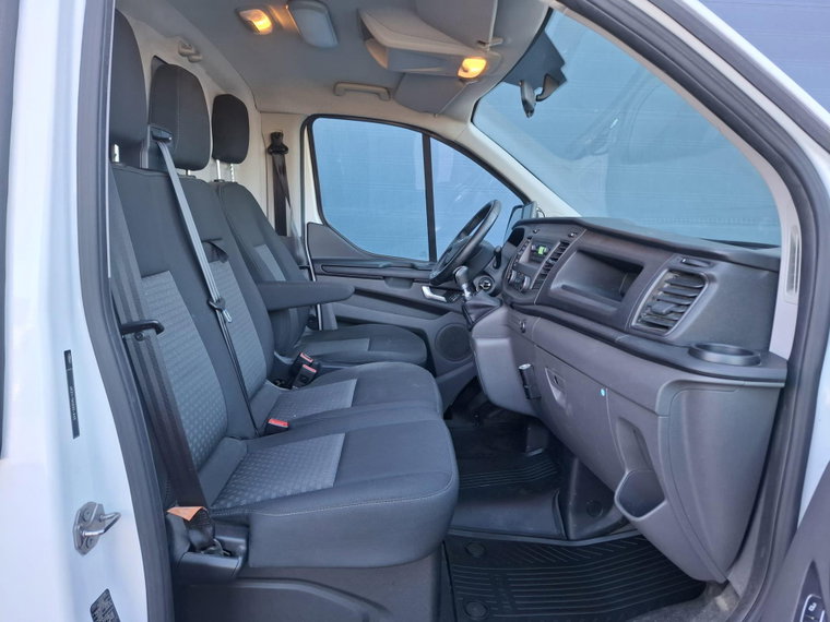 Vehicle Image 37