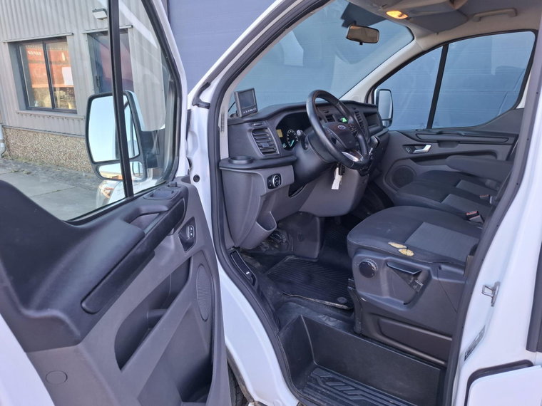 Vehicle Image 40