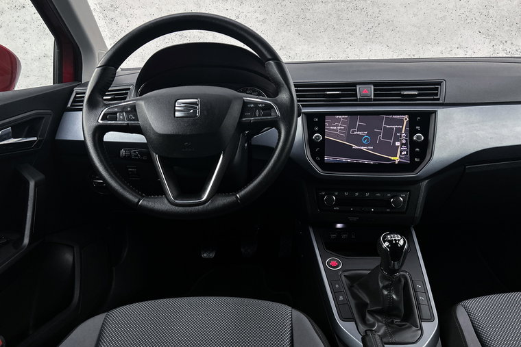 Vehicle Image 12