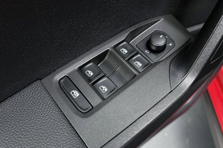 Vehicle Image 23