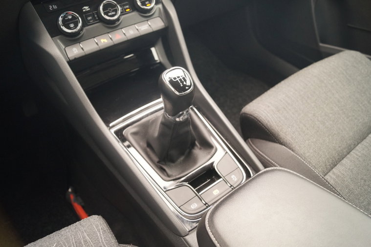 Vehicle Image 27