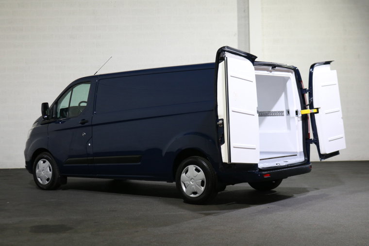 Vehicle Image 12