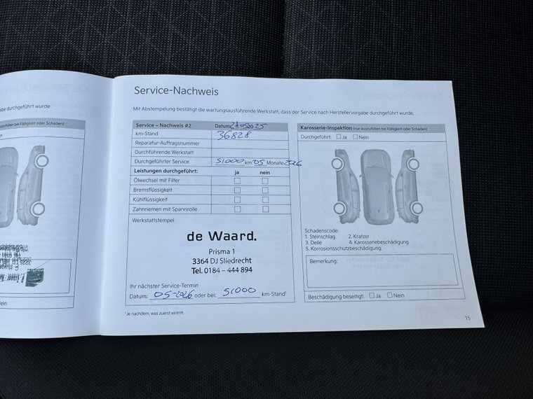 Vehicle Image 15