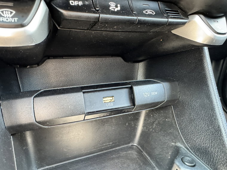 Vehicle Image 22
