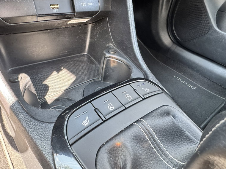 Vehicle Image 23