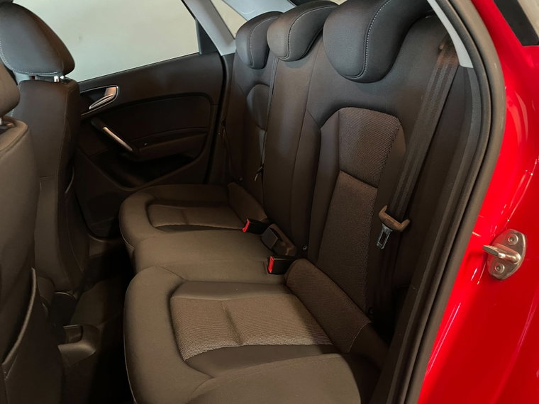 Vehicle Image 35