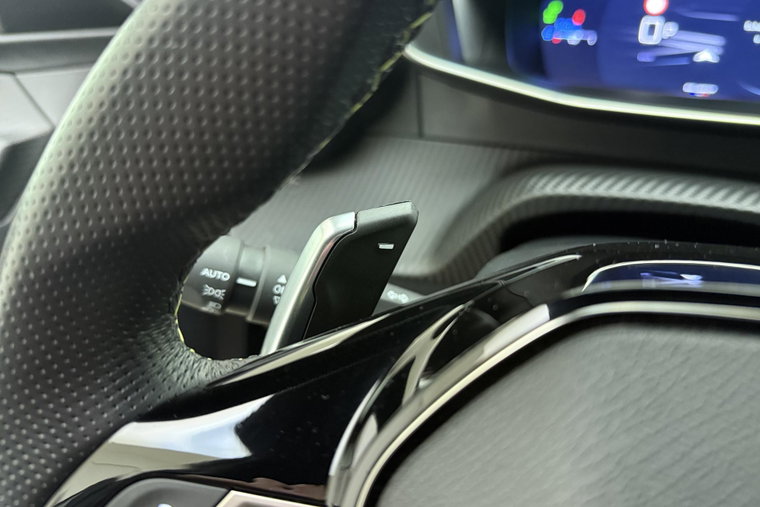 Vehicle Image 22
