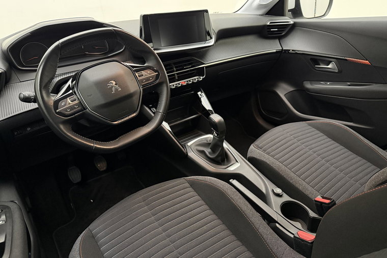Vehicle Image 16