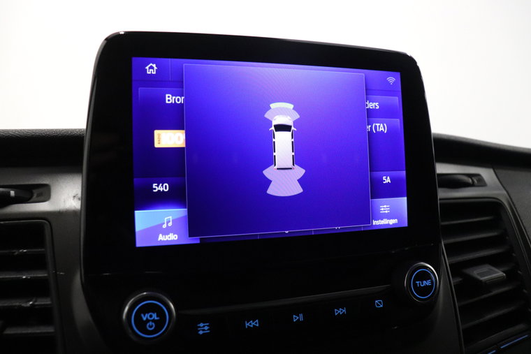 Vehicle Image 12