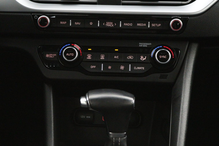 Vehicle Image 26
