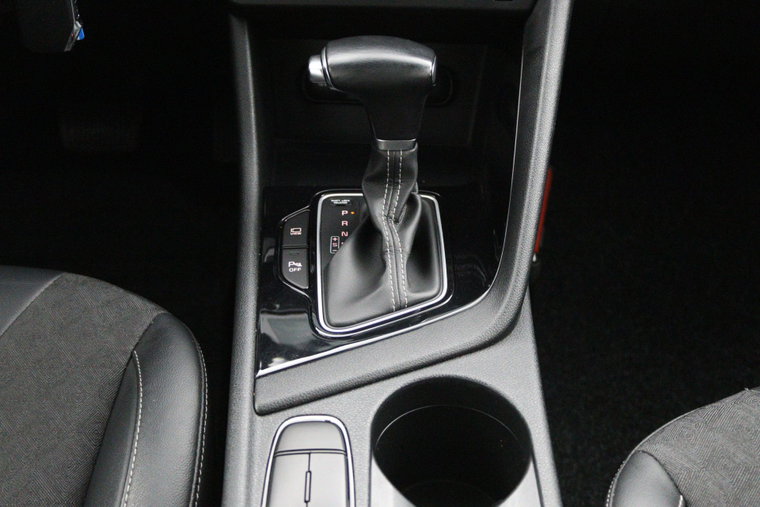 Vehicle Image 28