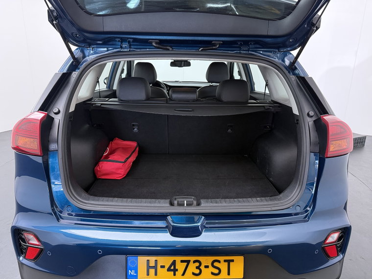 Vehicle Image 38