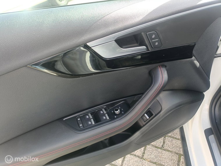 Vehicle Image 27