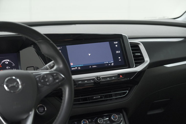 Vehicle Image 35