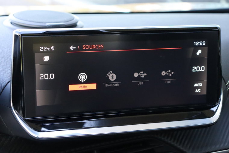 Vehicle Image 19