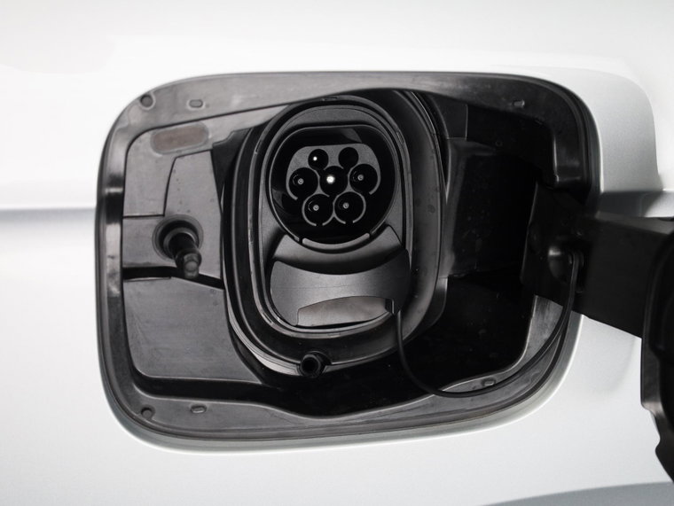 Vehicle Image 38