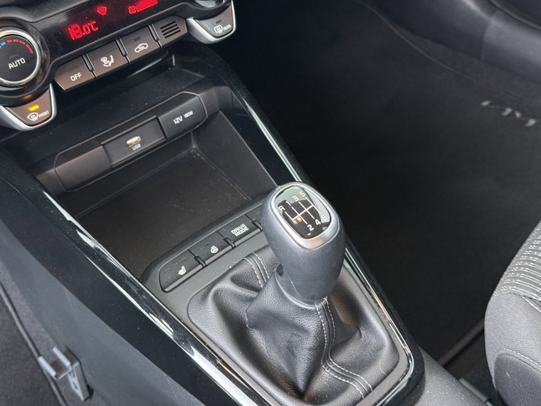 Vehicle Image 31