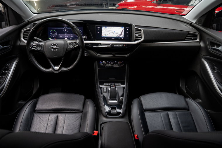 Vehicle Image 9